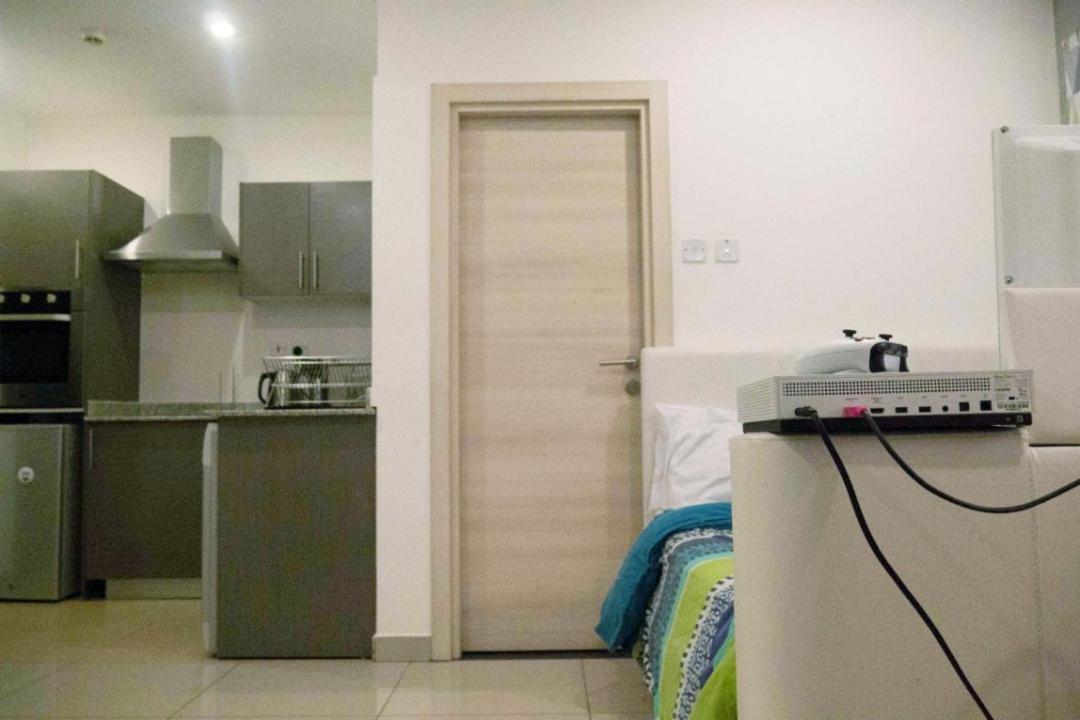 Gallery Apartments By Bestwest Hospitality Akra Zewnętrze zdjęcie