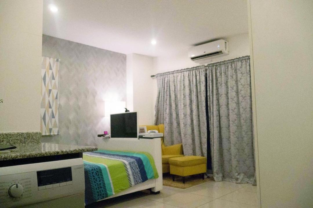 Gallery Apartments By Bestwest Hospitality Akra Zewnętrze zdjęcie
